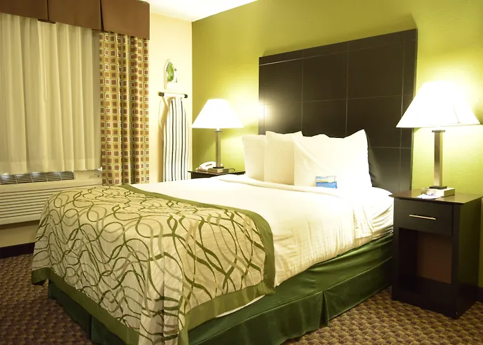 Baymont By Wyndham Holland